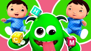 Looking After Baby ?? Helper Time! | Little Baby Bum