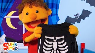 This Is The Way We Trick Or Treat | featuring The Super Simple Puppets